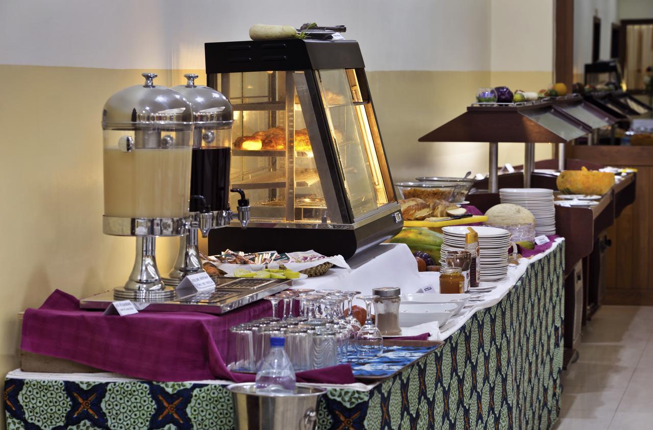 Dunia Hotel 비사우 외부 사진