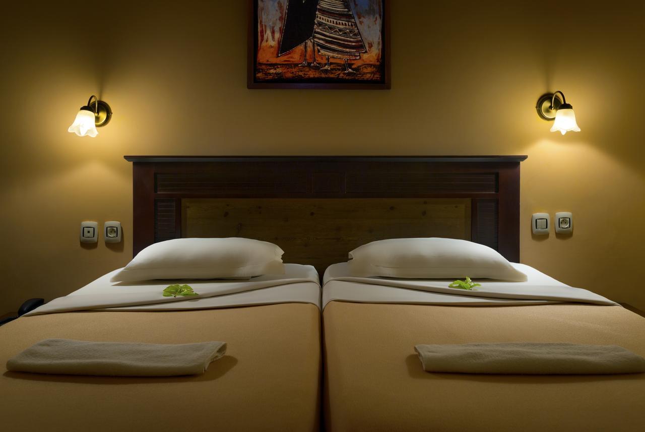 Dunia Hotel 비사우 외부 사진
