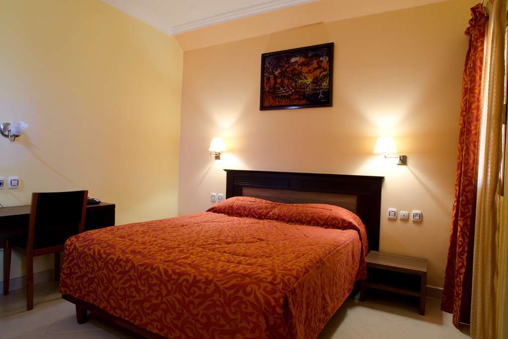 Dunia Hotel 비사우 객실 사진